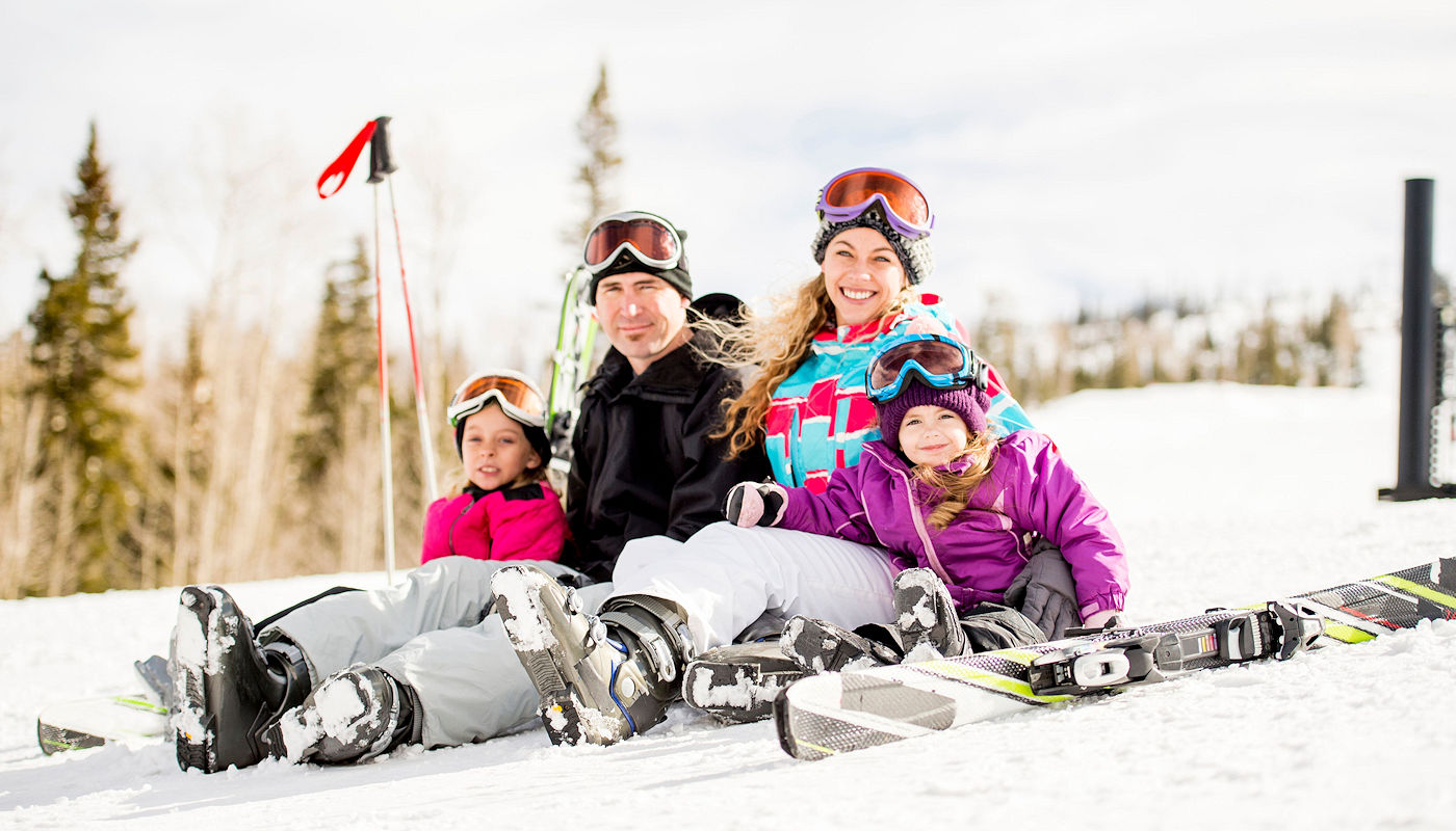 Grand Marais & Lake Superior Winter Snow Skiing & Snow Boarding - Superior Inn Grand Marais
