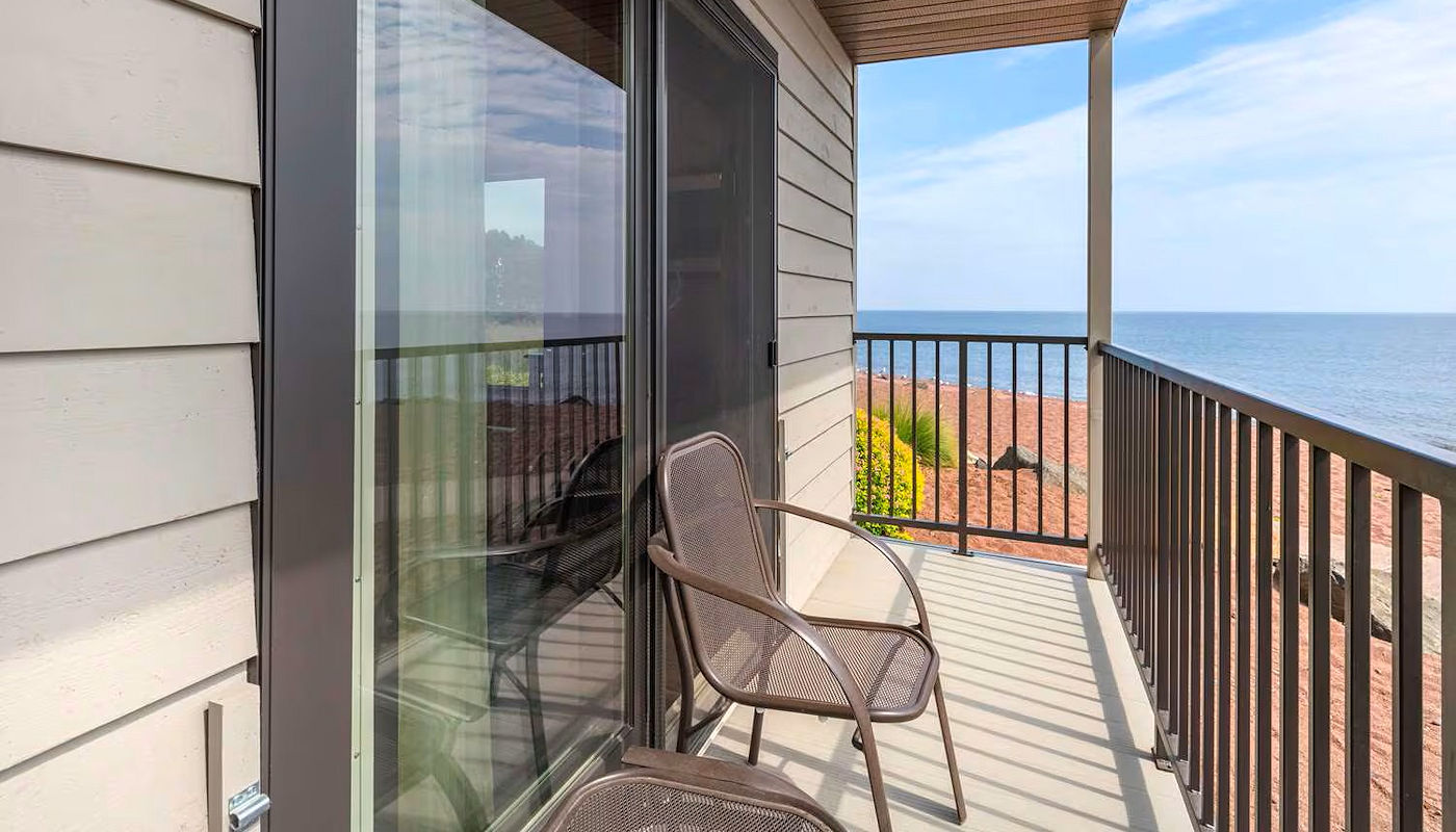 Beautiful North Shore Views – Best Western Grand Marais Beautiful North Shore Views - Best Western Grand Marais